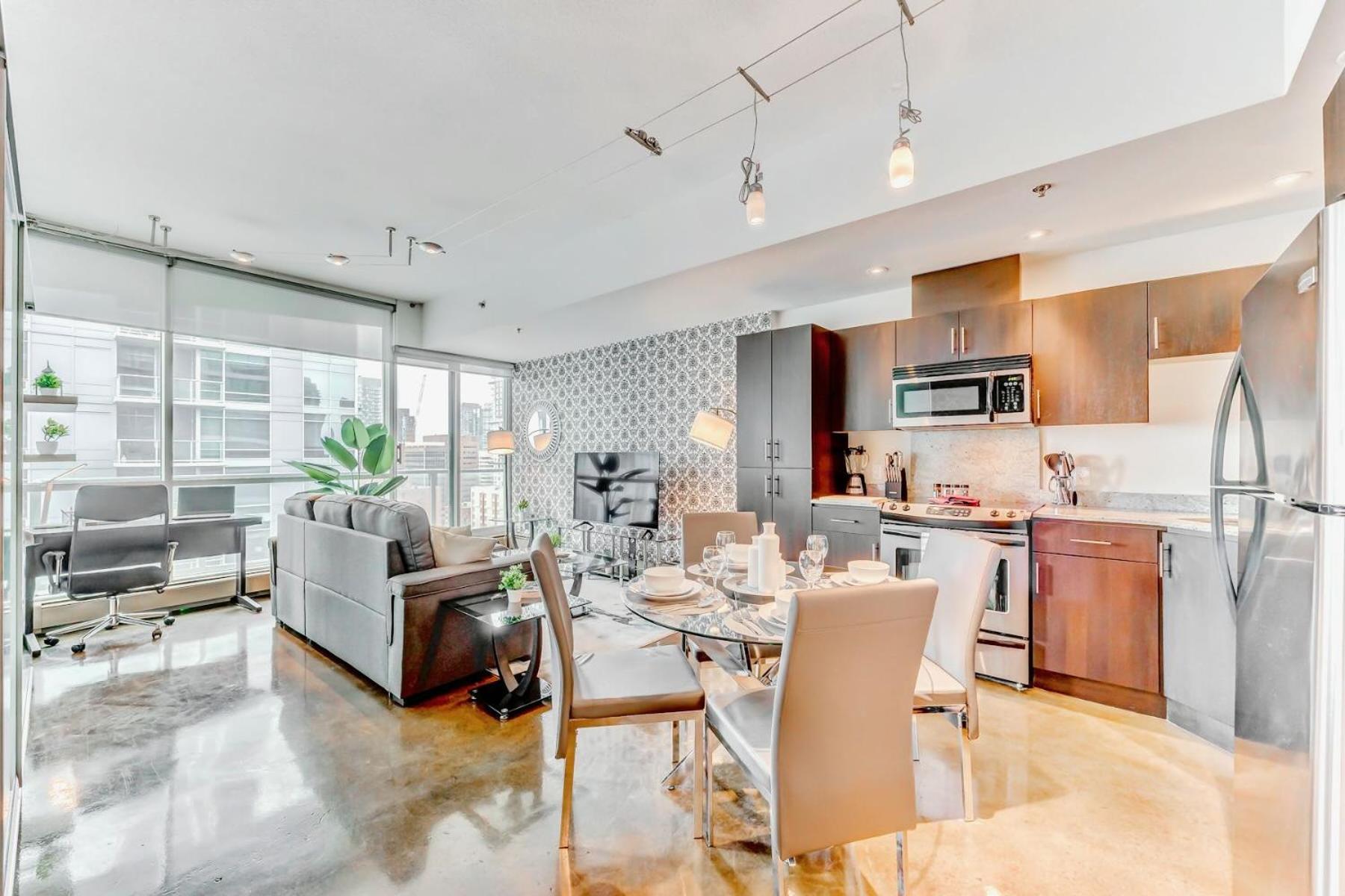 Luxury 2Br Condo - King Bed - Stunning City Views YYC Exterior foto