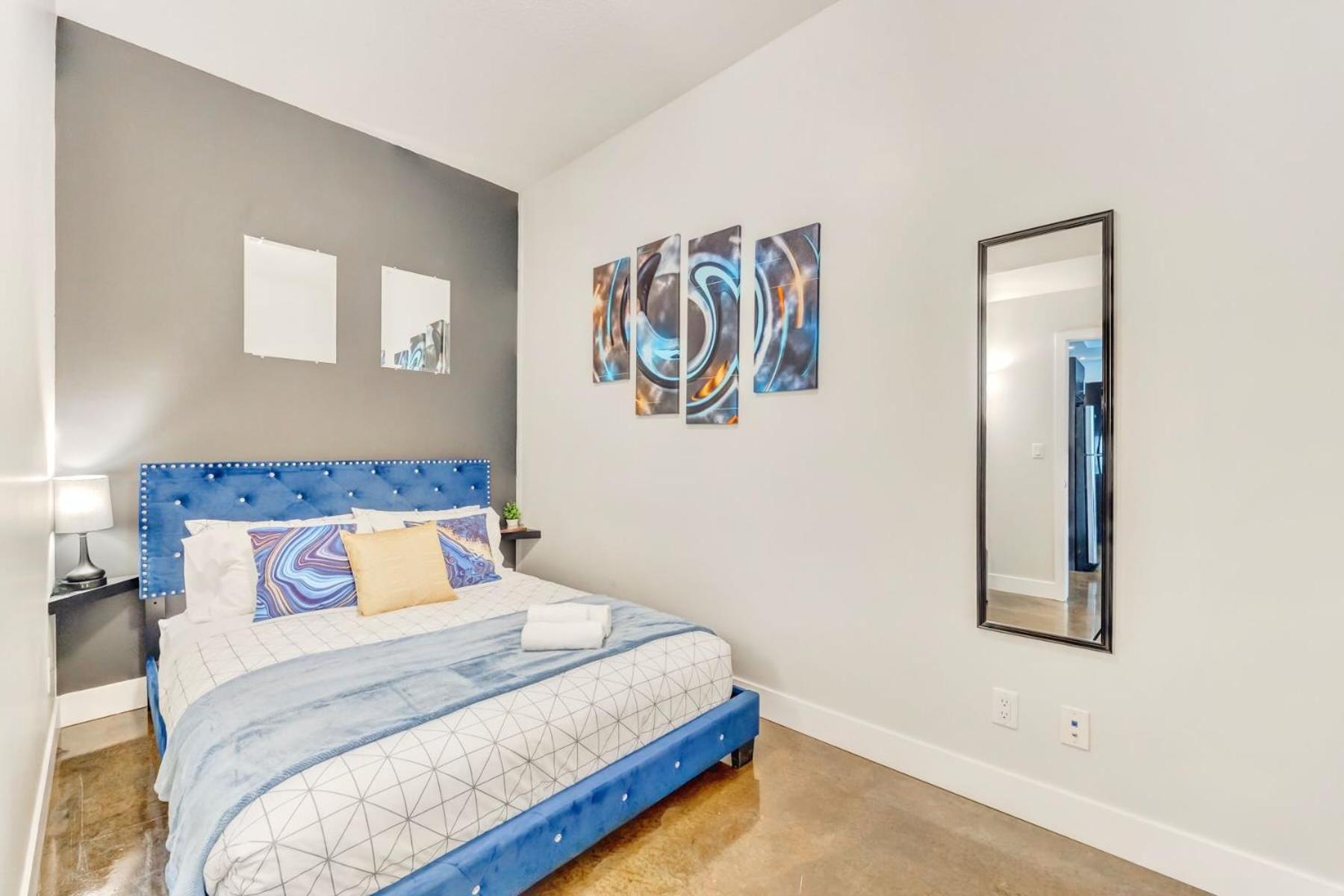 Luxury 2Br Condo - King Bed - Stunning City Views YYC Exterior foto