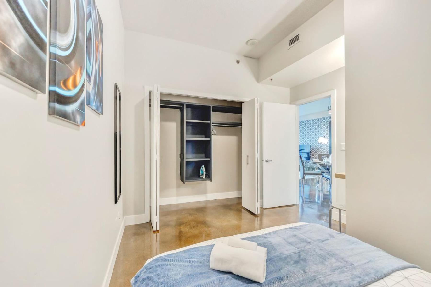 Luxury 2Br Condo - King Bed - Stunning City Views YYC Exterior foto